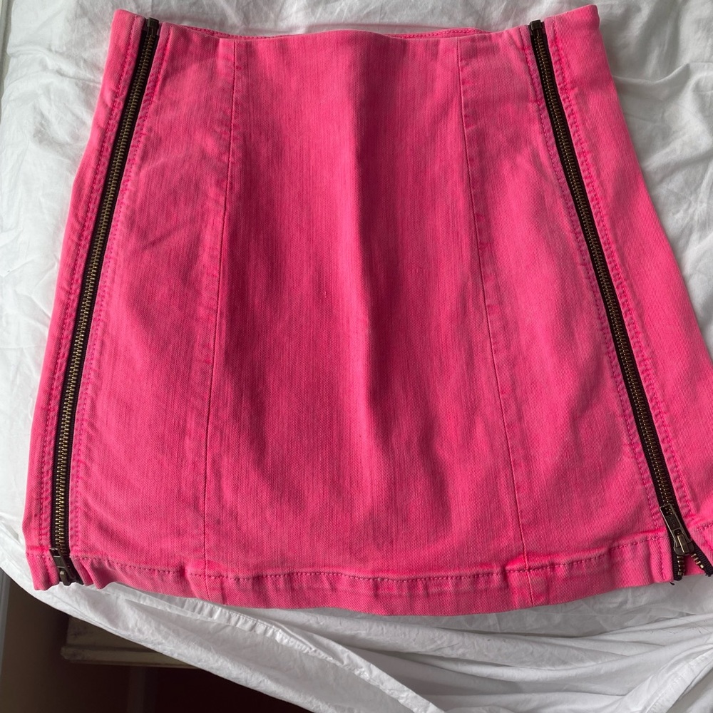 NEVER WORN CARMAR Jean mini skirt